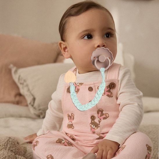 Attache tetine | Pratique et Sécurisée - Brico - Bébé.com