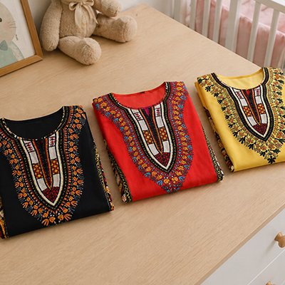 Robe de grossesse noir, rouge et jaune